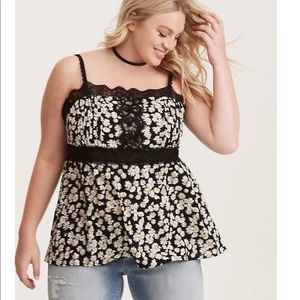 Torrid Daisy Pleated Challis Lace Trim Cami EUC 1